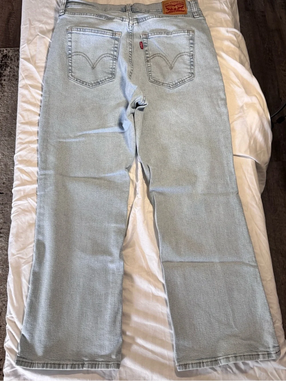 Levi’s High Waisted Crop Flare- Women’s Size 31